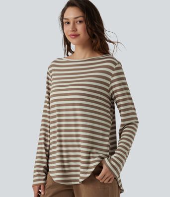 Lässiges T-Shirt mit U-Boot-Ausschnitt, langen Ärmeln, Streifen und abgerundetem Saum