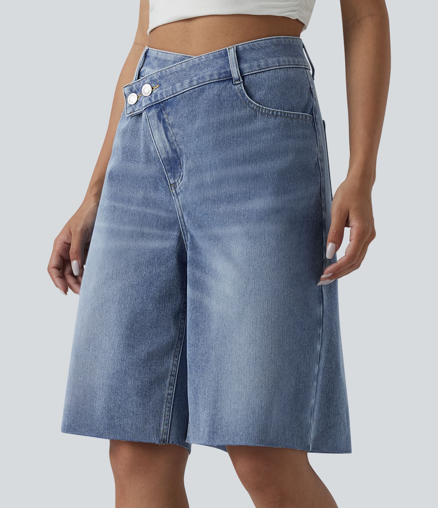 Halara Flex™ Short décontracté en jean asymétrique taille haute avec poches