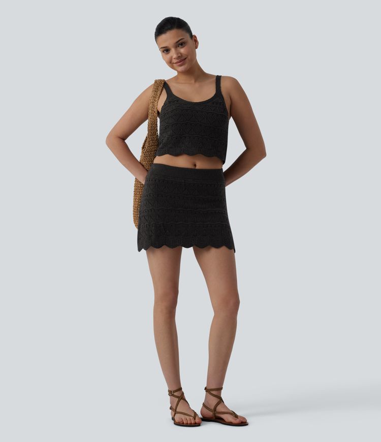 Round Neck Cropped Sweater Vest