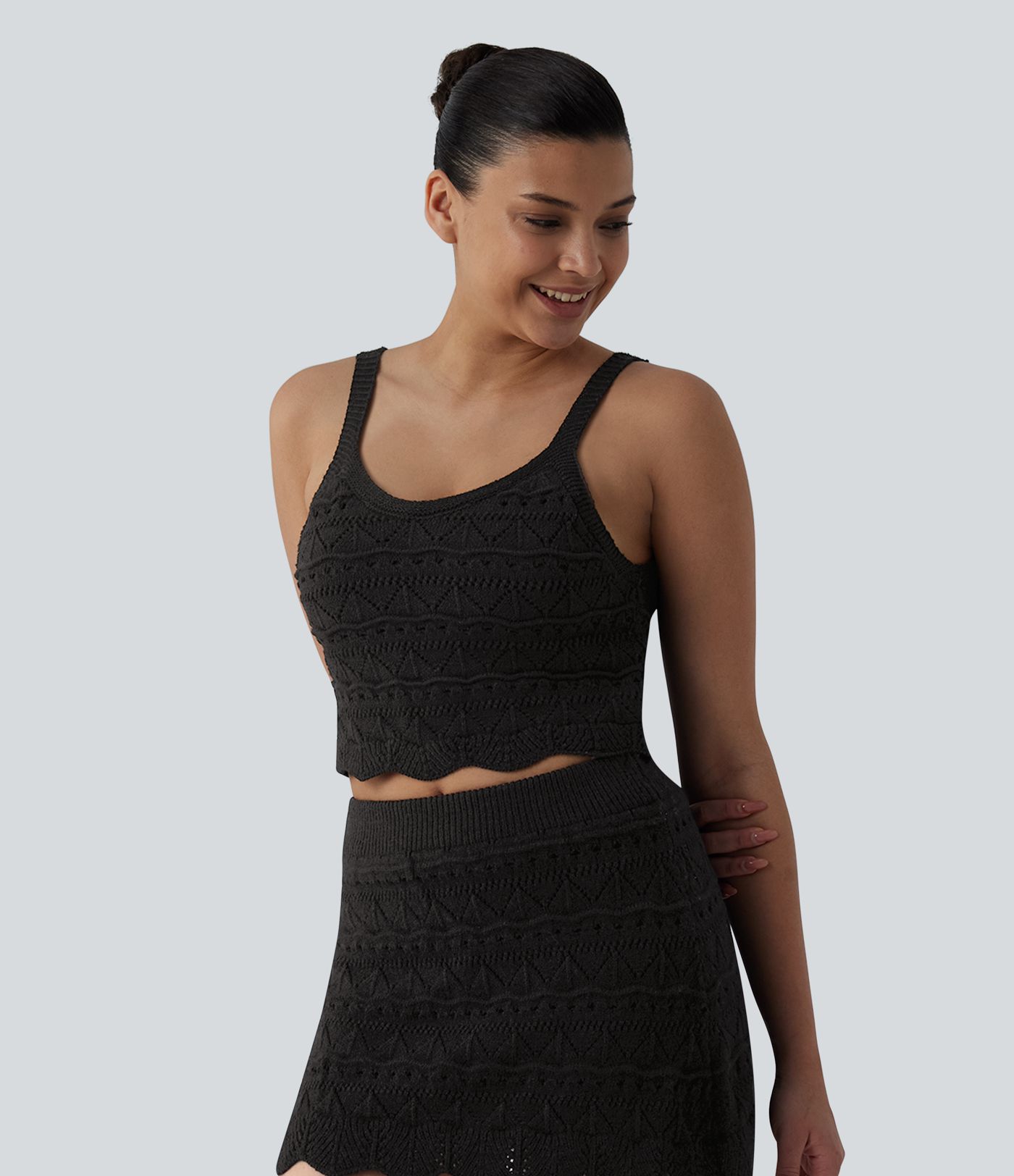 Round Neck Cropped Sweater Vest