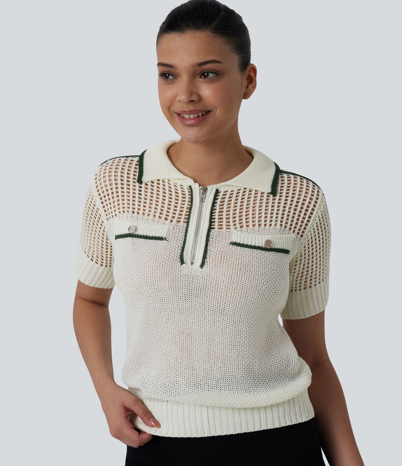 Neformální svetr s krátkým rukávem, polozipem, vykrojením a barevným blokem