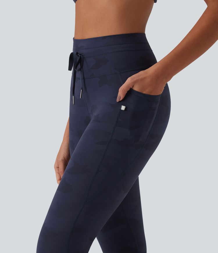 Halara UltraSculpt™ - Yoga-Leggings mit hohem Bund, Seitentaschen, Kordelzug und Camouflage-Muster