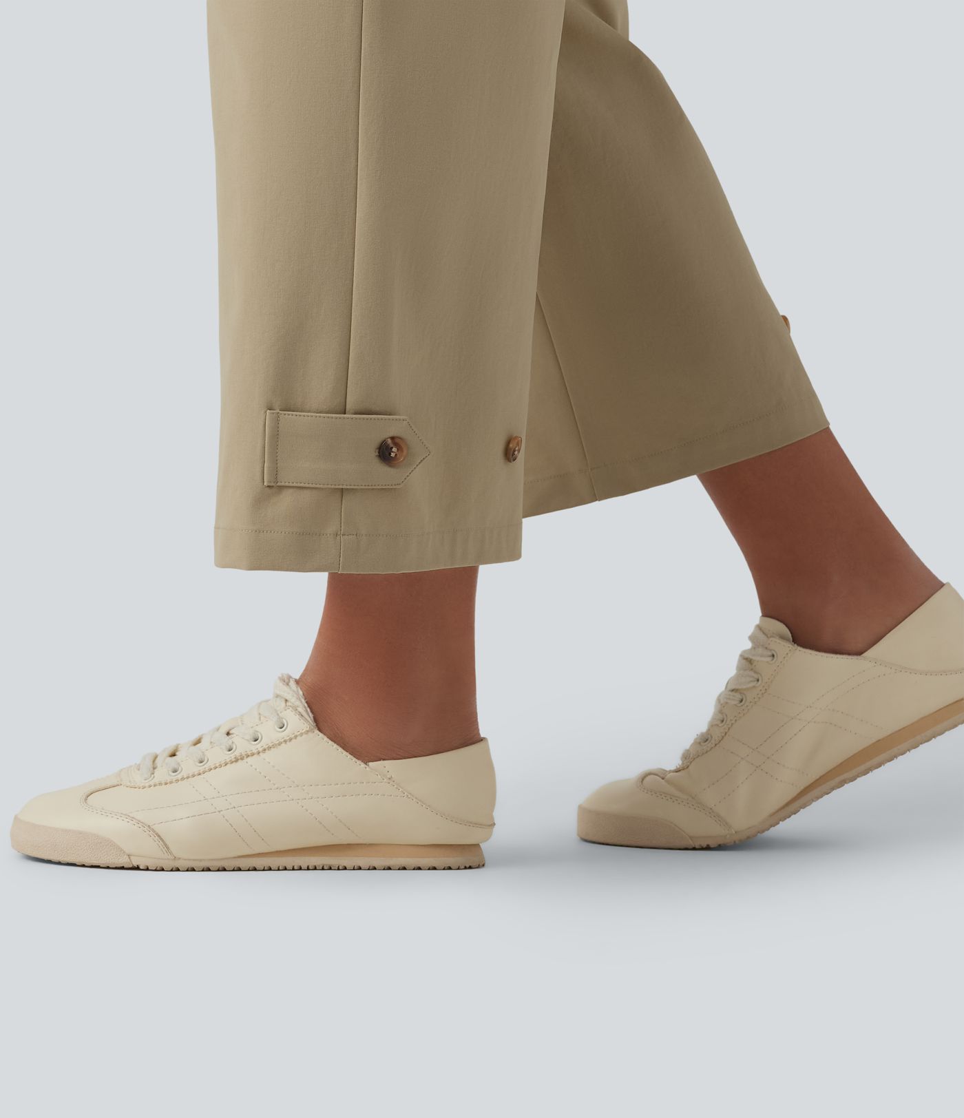 Ležerne poplinske hlače visokog struka, ravnog kroja i rastezljive, s džepovima