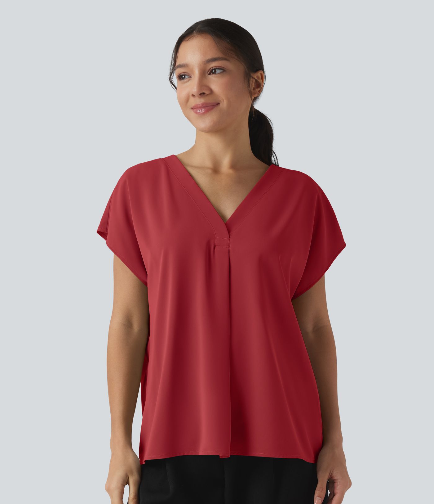 Blouse de travail oversize col V manches courtes infroissable