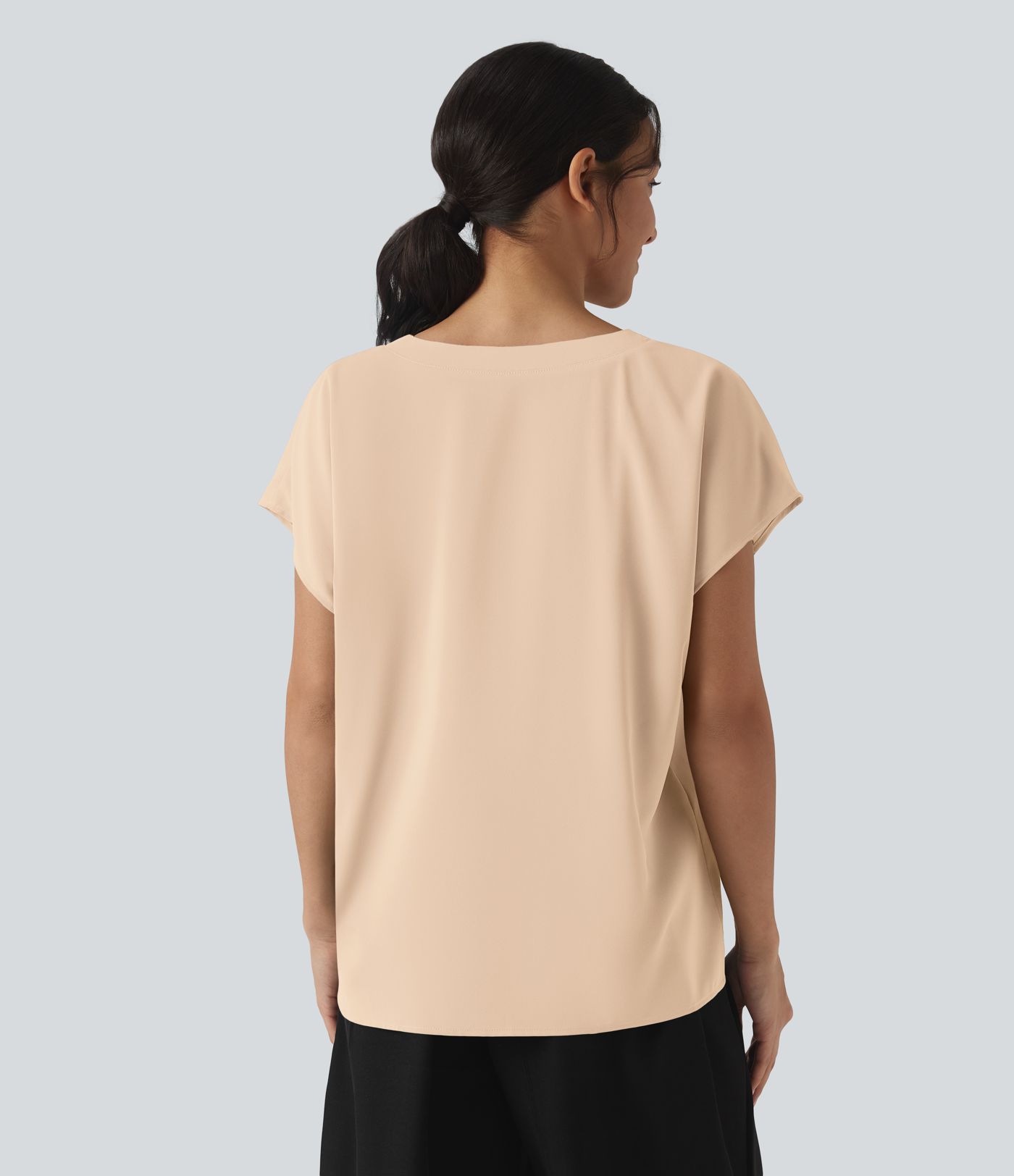 Blouse de travail oversize col V manches courtes infroissable