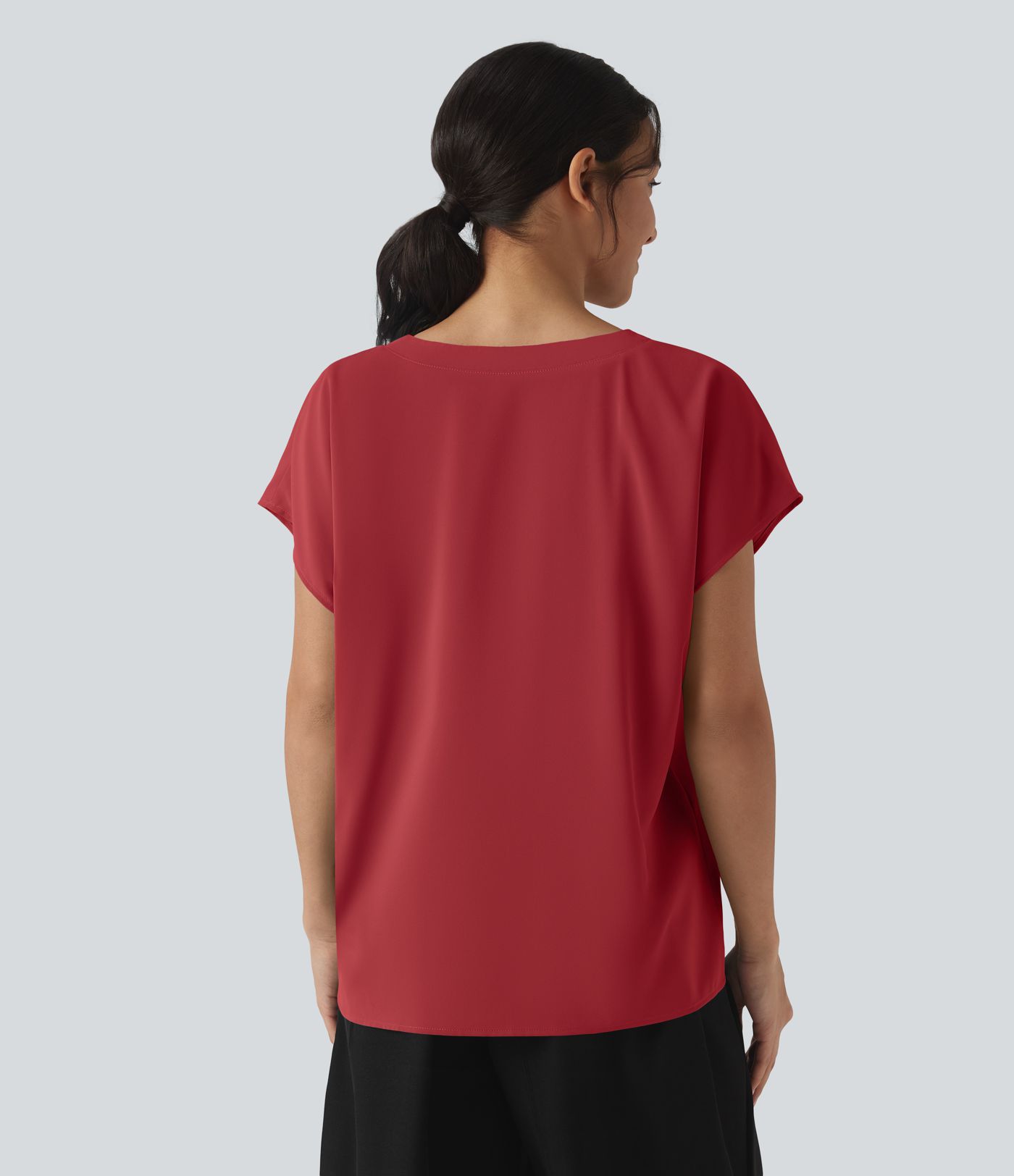 Blouse de travail oversize col V manches courtes infroissable