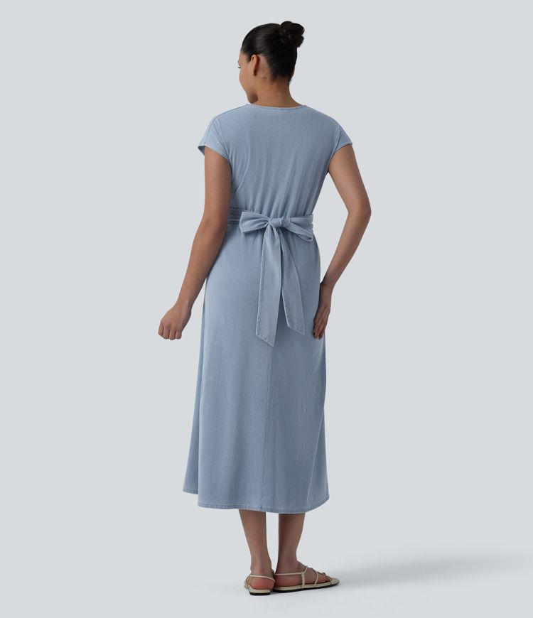 Halara Flex™ V-Ausschnitt, kurzärmeliges, lässiges Jeans-Midi-Kleid mit Rückenschnürung und Taschen