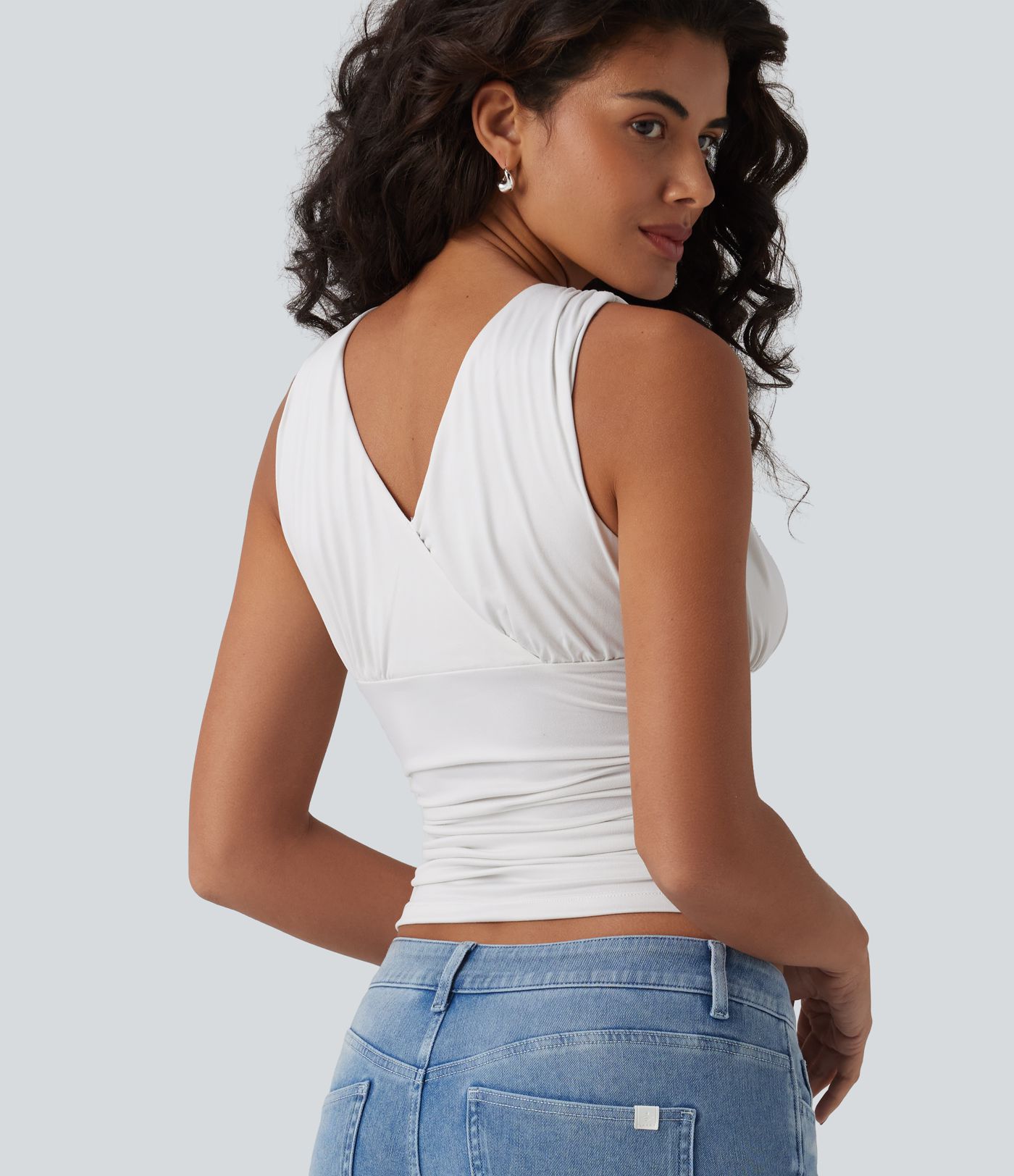 Top de tirantes casual con escote en V profundo, cruzado y fruncido