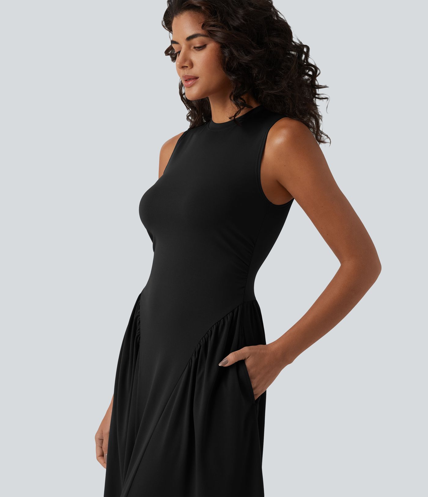 Round Neck Sleeveless Flowy Midi Casual Dress with Pockets