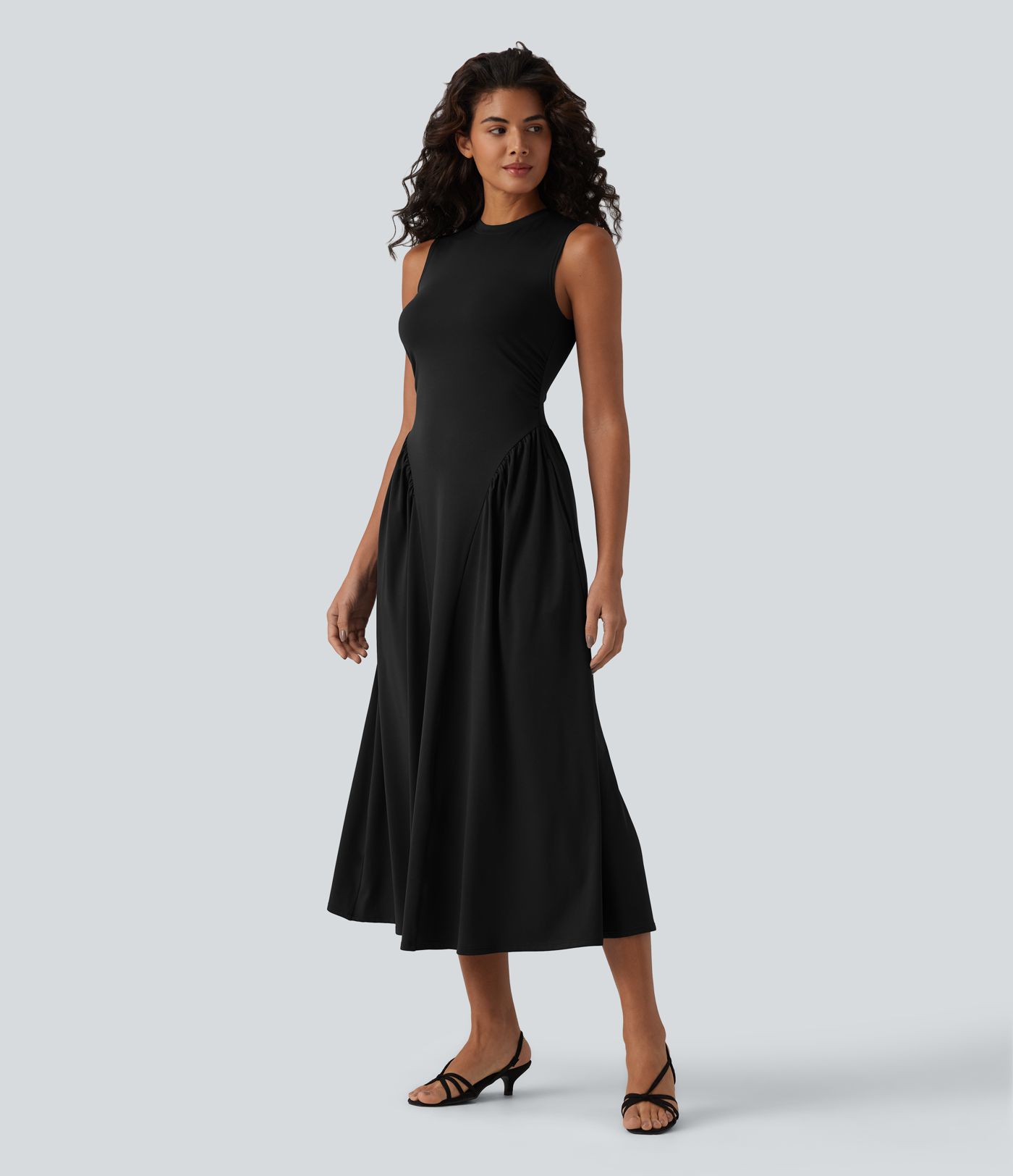 Round Neck Sleeveless Flowy Midi Casual Dress with Pockets