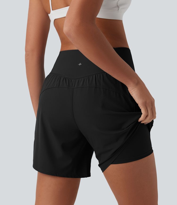 Breezeful™ jógové šortky s vysokým pasem (crossover), 2v1, rychleschnoucí, délka 5'' s kapsami