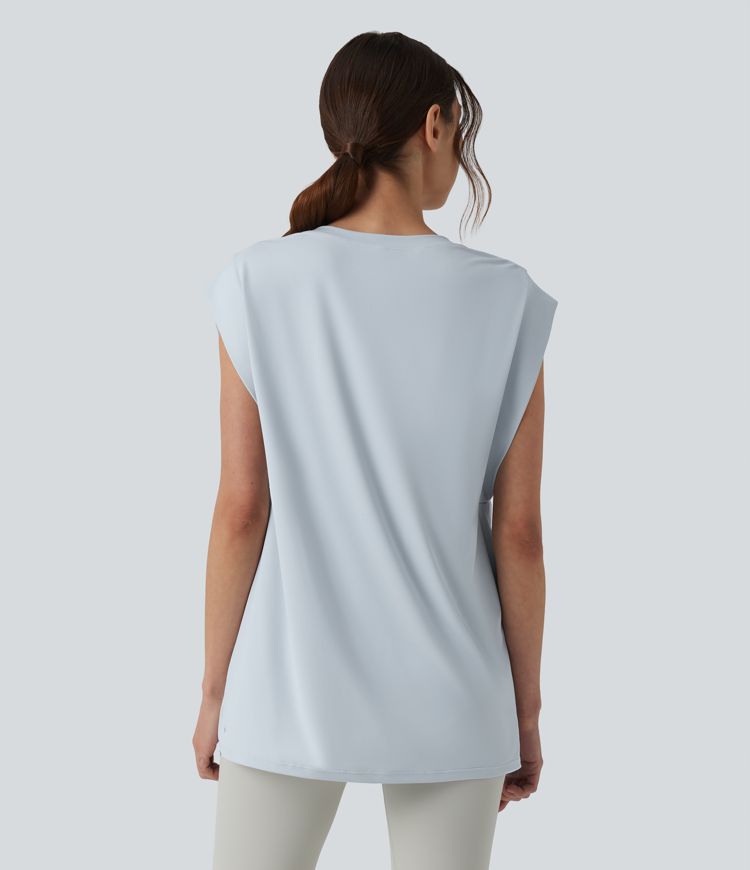 Round Neck Cool Touch Yoga Tank Top with Pockets-UPF50+