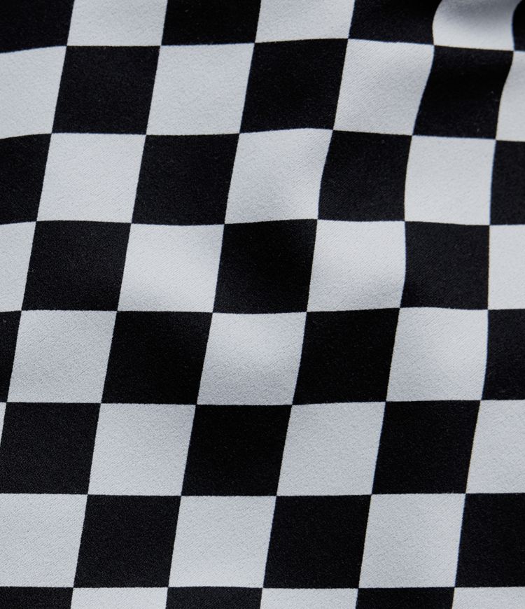 Halara UltraSculpt™ kockás mintás, magas derekú, átlapolt szegélyű, 2 az 1-ben, testhez simuló miniszoknya, hétköznapi viselet