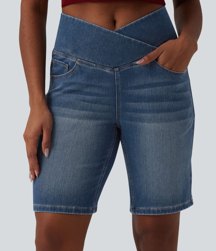 Halara Flex™ shorts casual de denim de talle alto con delantero cruzado, control abdominal y bolsillos