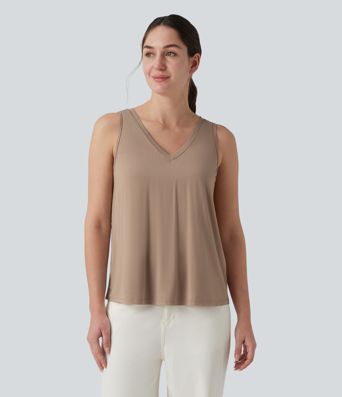 V Neck Built-in Bra Relaxed Casual Tank Top