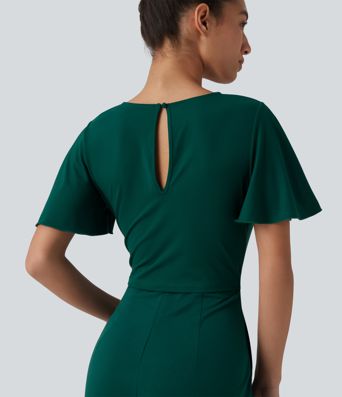 Jumpsuit mit Rundhalsausschnitt, Seitentaschen, kurzen Ärmeln, weitem Bein und Bindeband vorne - Easy Peezy Edition