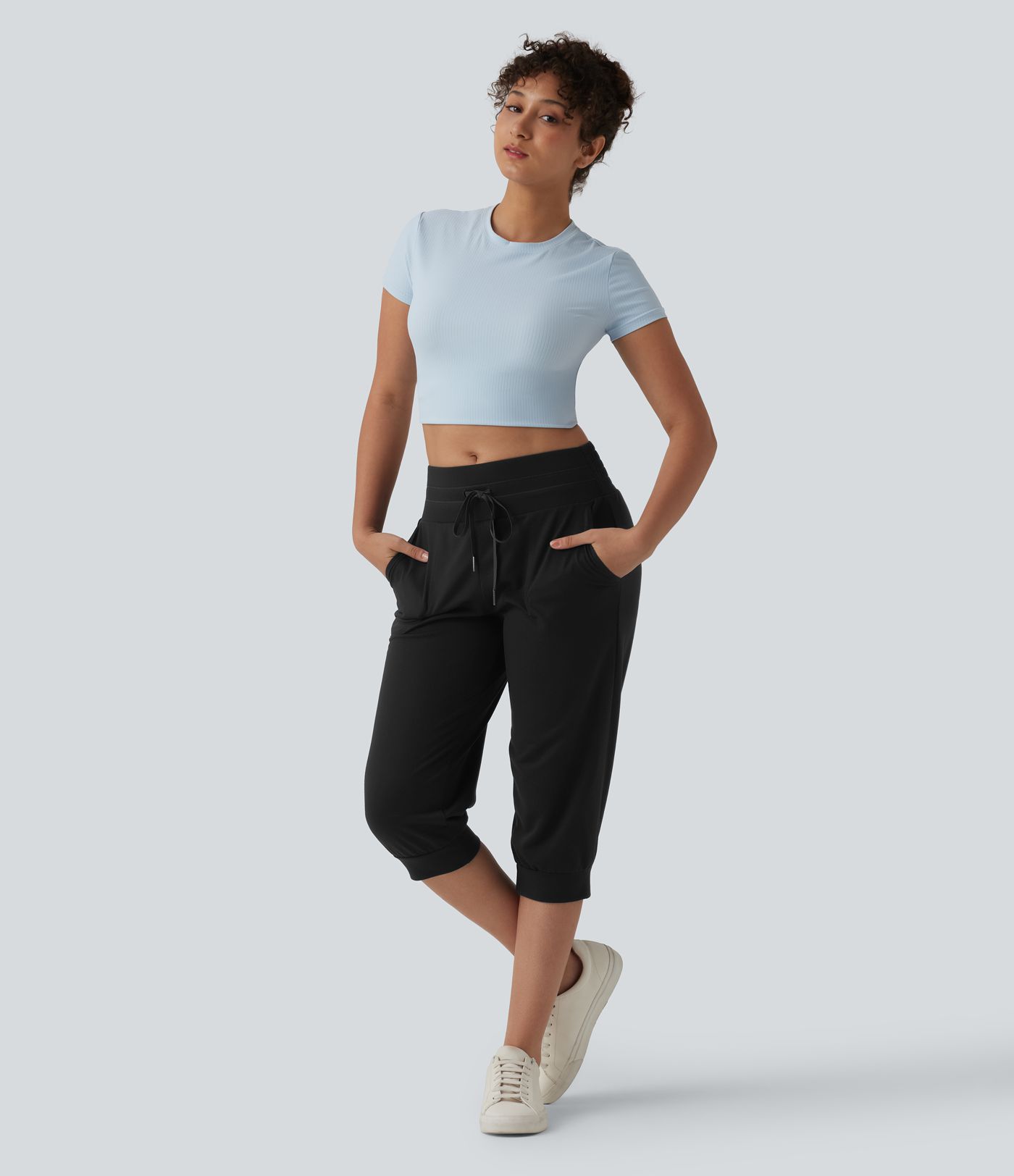 Mid Rise Drawstring Capri Casual Joggers with Pockets