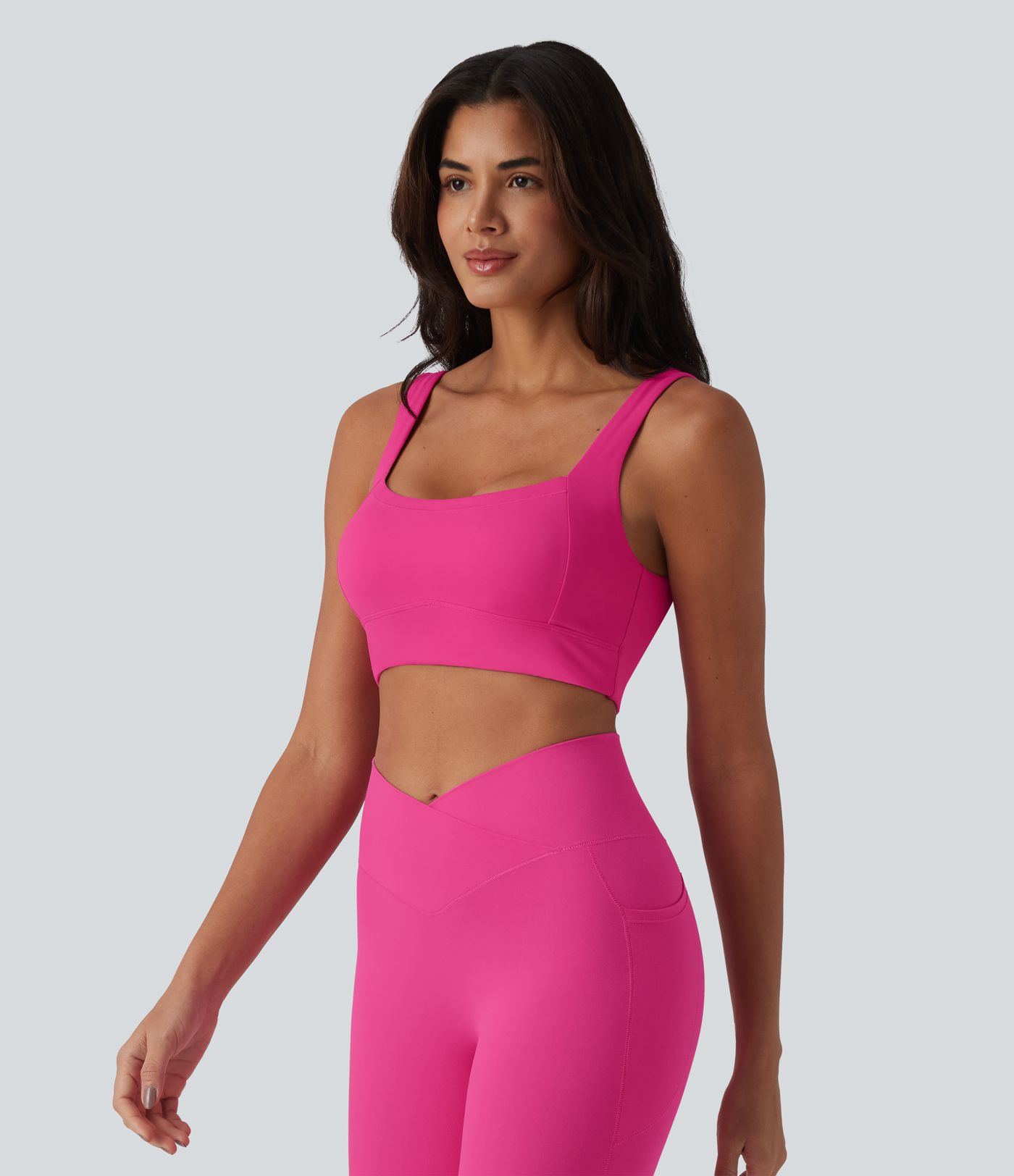 Brassière de sport yoga SoftlyZero™ Plush col carré avec brassière intégrée maintien léger