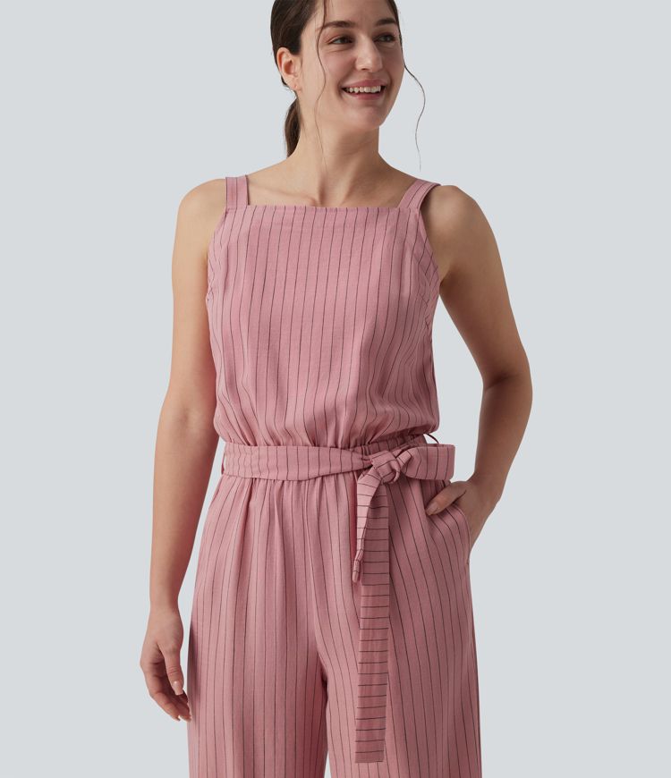 Ärmelloser Jumpsuit in Leinenoptik mit eckigem Ausschnitt, Seitentaschen, verstellbaren Trägern, Gürtel und Streifen - Easy Peezy
