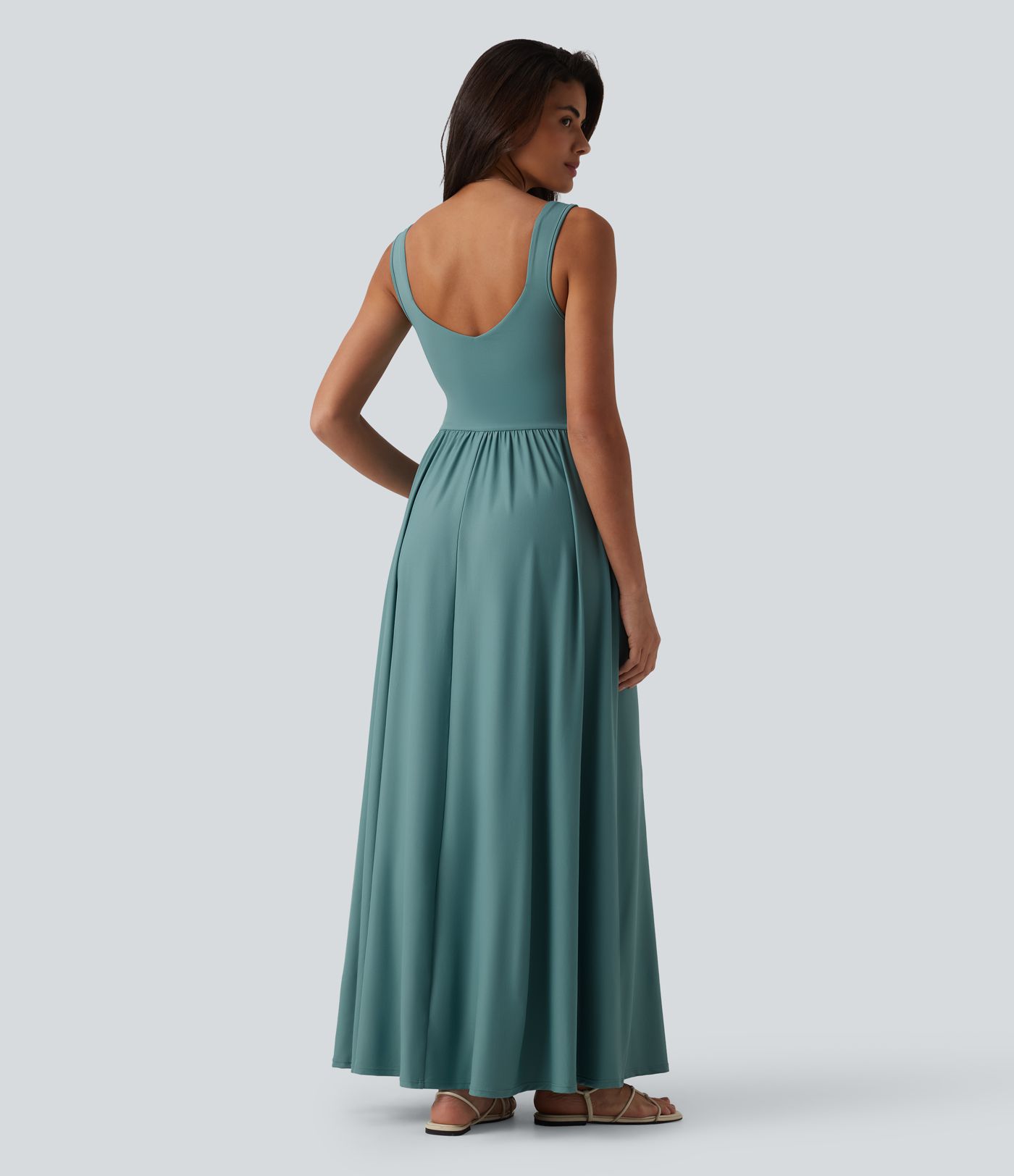 Robe longue fluide sans manches avec brassière intégrée et poches – Bonnets D-F