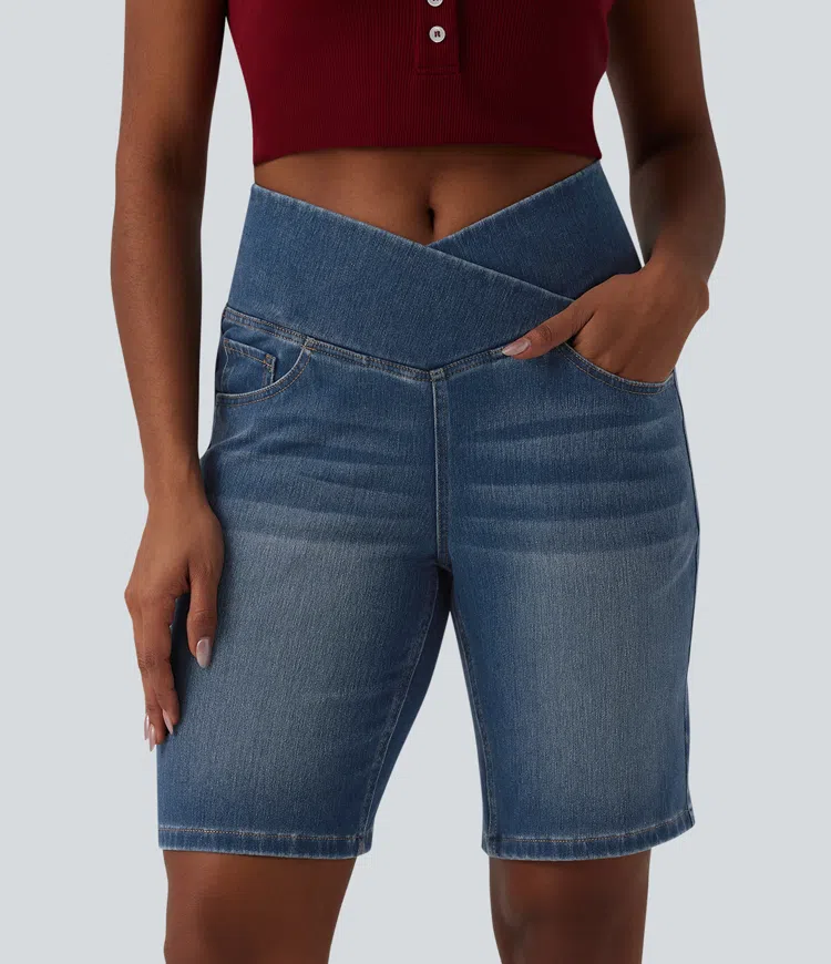 Halara Flex™ - Lässige Denim-Shorts mit hohem Crossover-Bund, mehreren Taschen und Bauchkontrolle