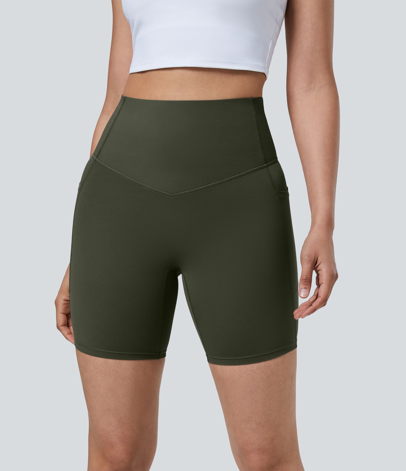 Short cycliste 17,5 cm d'entraînement gainant taille haute avec poches Halara UltraSculpt™