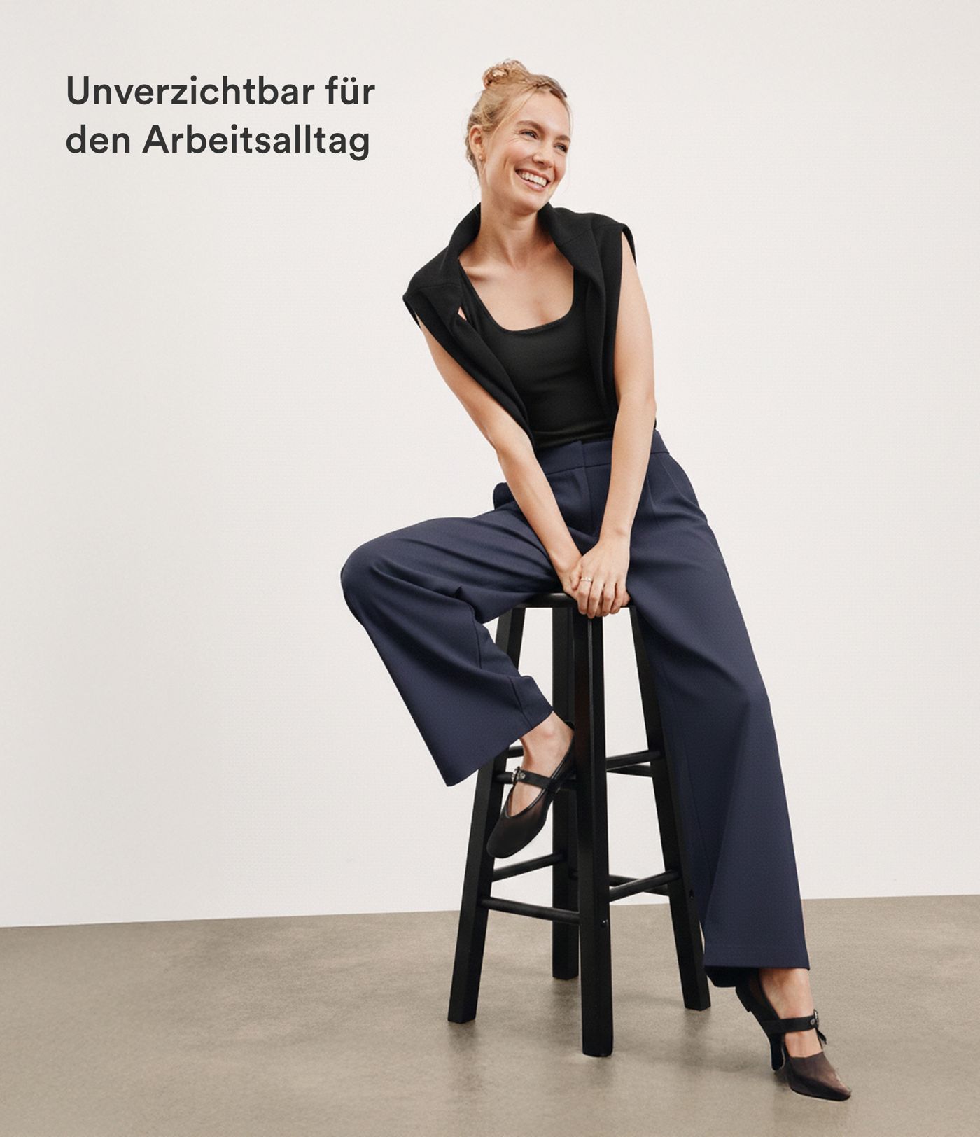 Halara Flex™ Stoffhose aus Crêpe mit hoher Taille und geradem Bein und Seitentaschen