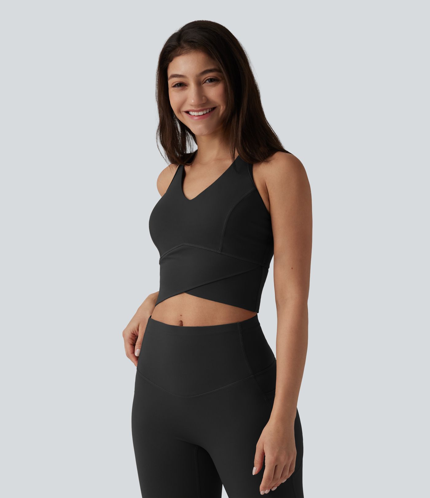 Débardeur d'entraînement court Halara UltraSculpt™ col V dos nageur maintien moyen Débardeur d'entraînement court Halara UltraSculpt™ col V dos nageur maintien moyen