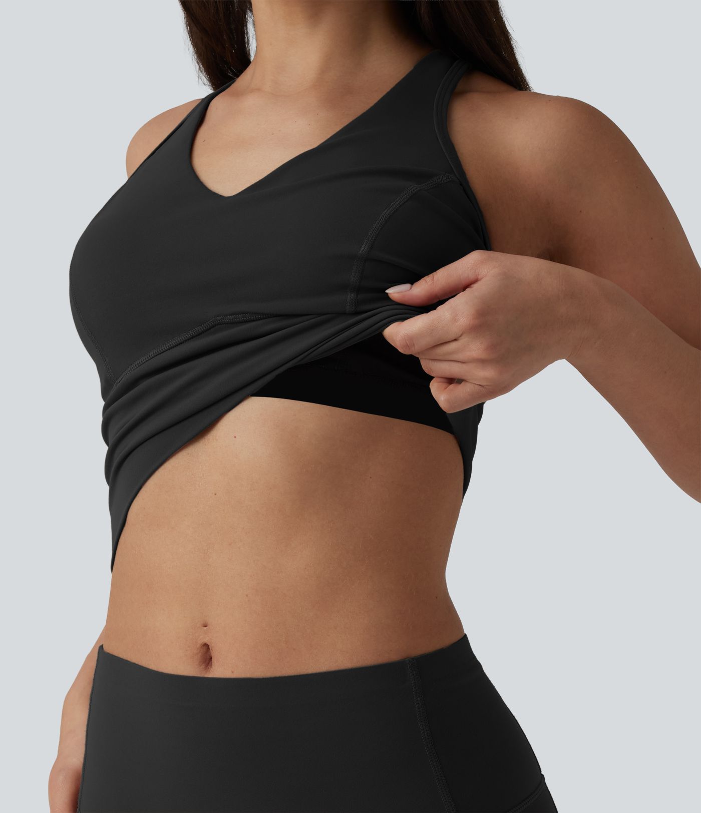 Débardeur d'entraînement court Halara UltraSculpt™ col V dos nageur maintien moyen Débardeur d'entraînement court Halara UltraSculpt™ col V dos nageur maintien moyen