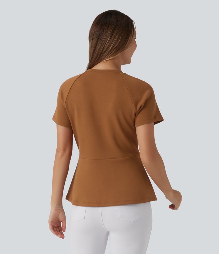 Top peplum de trabajo con escote redondo y manga corta