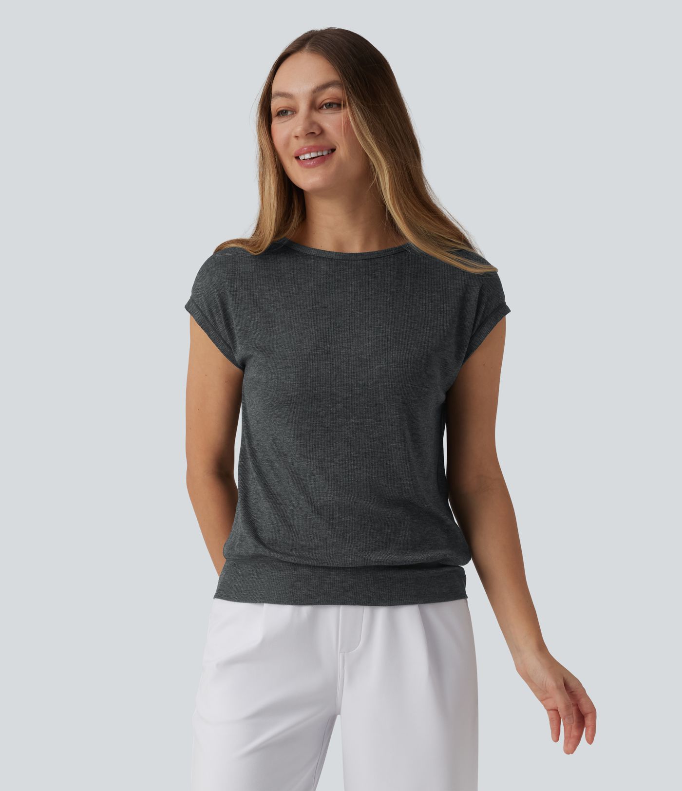 High-waisted, round-neck, short-sleeved suit in ribbed wool blend knit