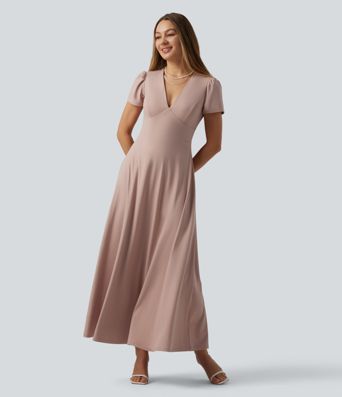 Robe mariage maxi fluide col V à manches courtes, dos nu avec lien noué et brassière intégrée