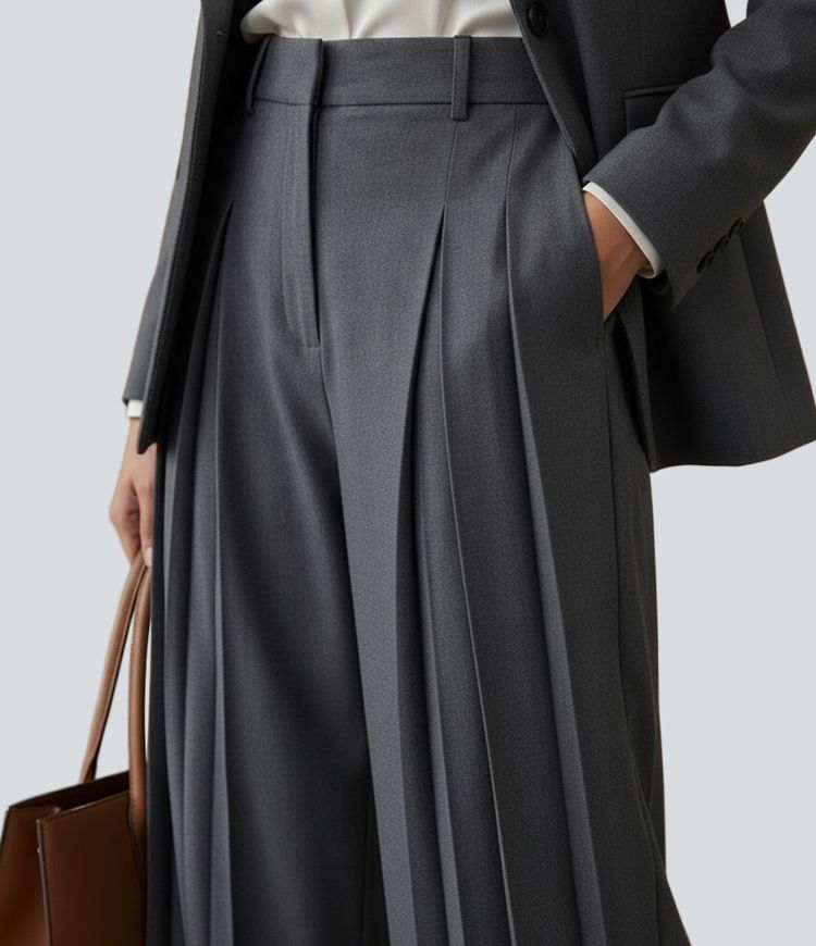 Arbeitshose mit mittlerer Bundhöhe, Falten und Taschen