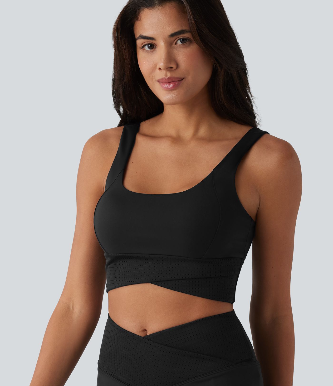 Kurzes Yoga-Tanktop mit U-Ausschnitt und integriertem BH