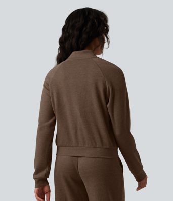 Veste casual côtelée à col montant, manches longues et fermeture zippée avec poches Veste casual côtelée à col montant, manches longues et fermeture zippée avec poches