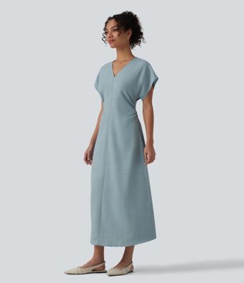 Robe de travail maxi, coupe trapèze (A-line), à encolure en V, manches courtes, fermeture éclair invisible et fronces