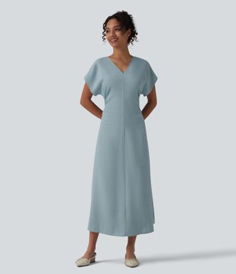 Robe de travail maxi, coupe trapèze (A-line), à encolure en V, manches courtes, fermeture éclair invisible et fronces