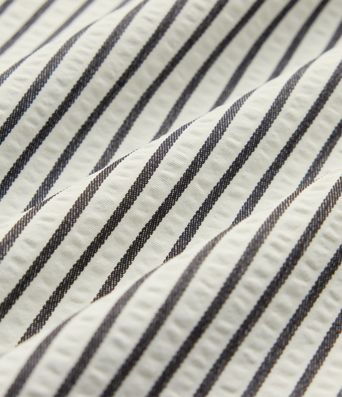 Shorts holgados estilo resort de cintura alta con cordón, rayas y bolsillos