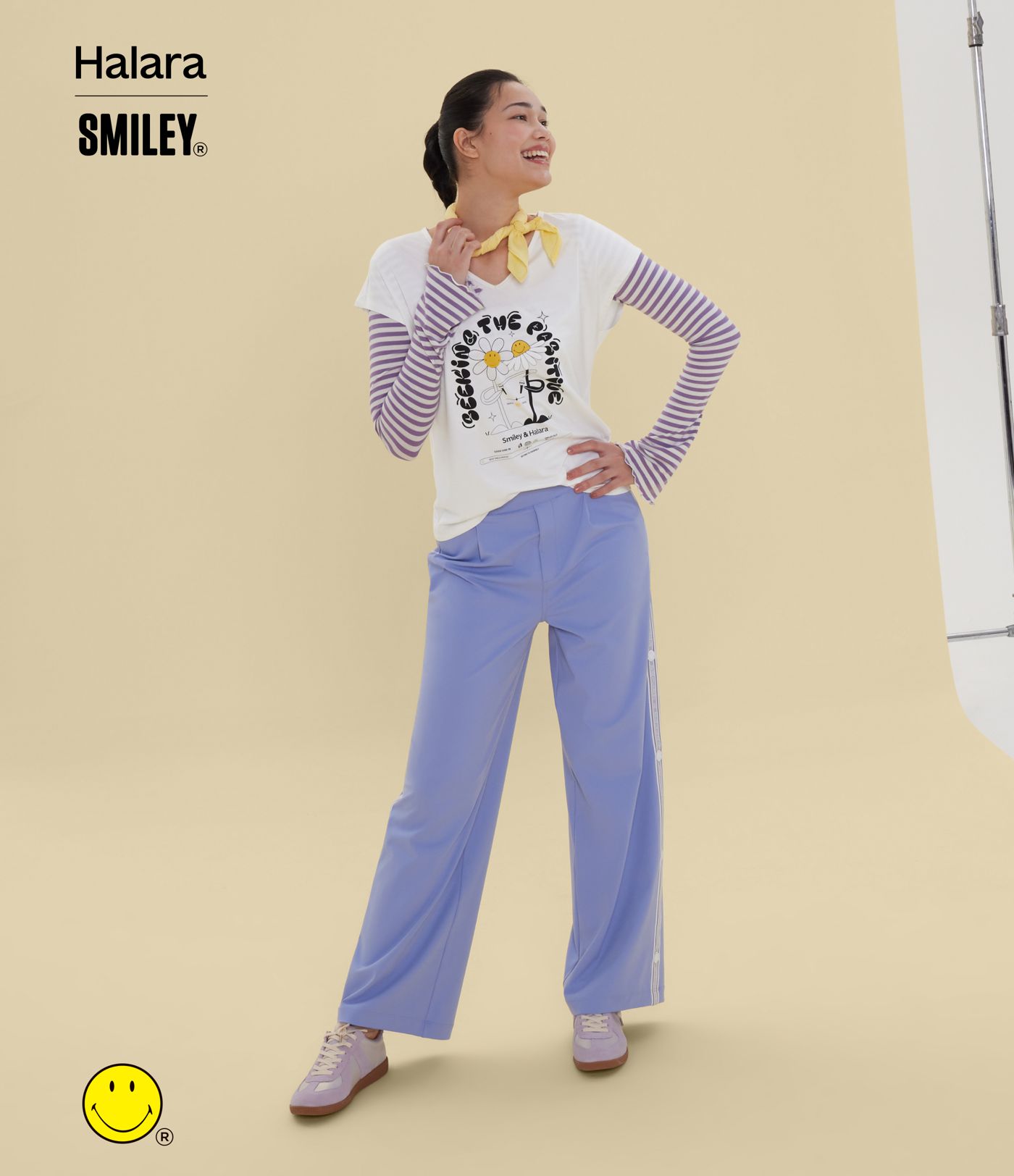 Halara X Smiley® V Neck Short Sleeve Casual T-Shirt