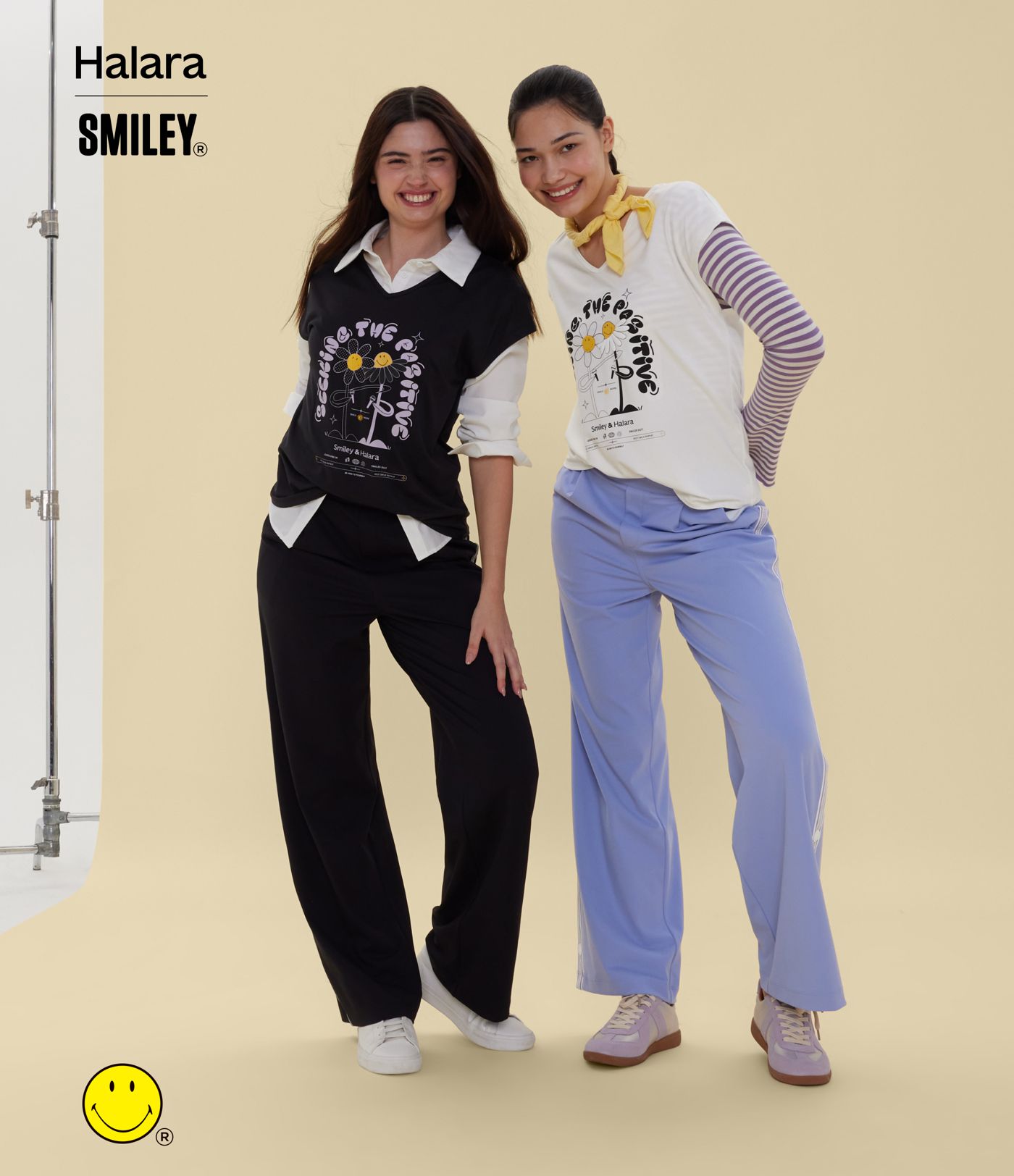 Halara X Smiley® V Neck Short Sleeve Casual T-Shirt