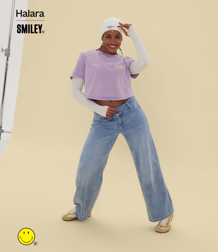 Halara X Smiley® - Lässiges T-Shirt aus Baumwolle mit Rundhalsausschnitt und kurzen Ärmeln Halara X Smiley® - Lässiges T-Shirt aus Baumwolle mit Rundhalsausschnitt und kurzen Ärmeln