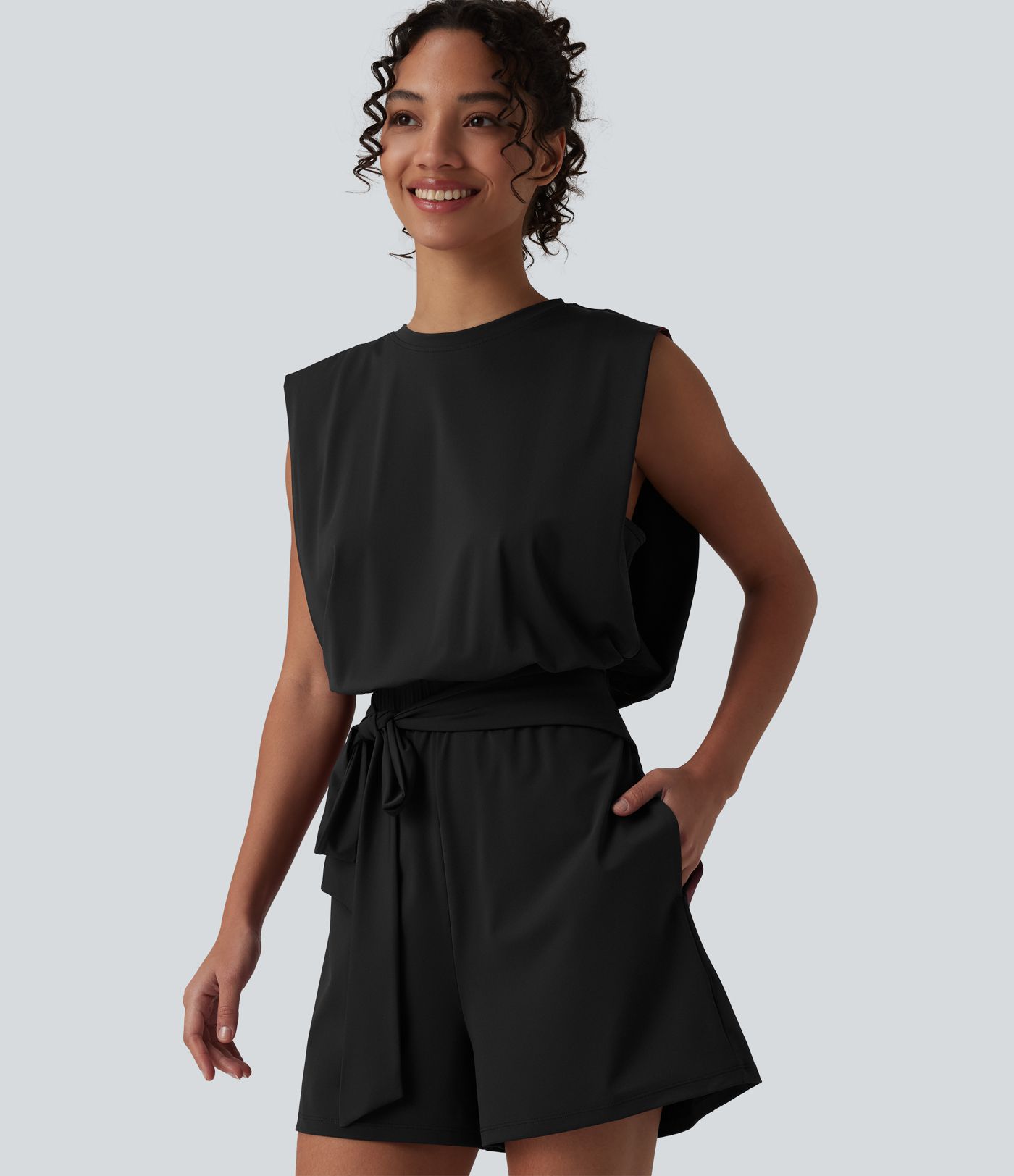 Mono corto casual de cuello redondo sin mangas con nudo delantero, tacto fresco, con bolsillos — facilísimo — UPF50+