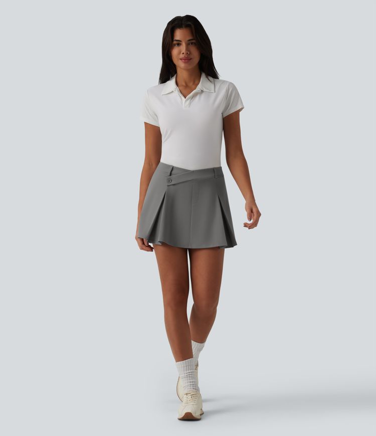 DayStretch - Plissierter 2-in-1 Golf-Minirock mit mittelhohem Crossover-Bund und mehreren Taschen DayStretch - Plissierter 2-in-1 Golf-Minirock mit mittelhohem Crossover-Bund und mehreren Taschen