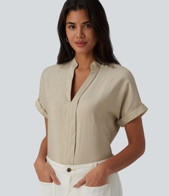 Short-sleeved V-neck linen-look shirt for the office