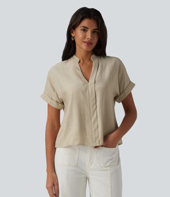 Short-sleeved V-neck linen-look shirt for the office