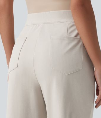 Halara Flex™ Pantalones cropped de trabajo de talle alto, corte entallado, dobladillo curvo y tejido espiga, con bolsillos.