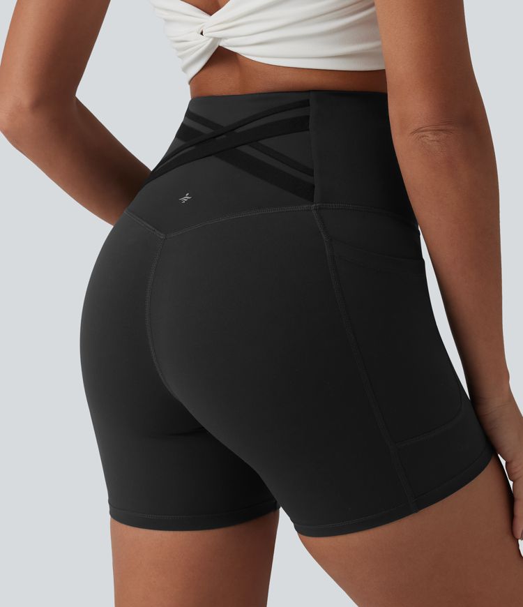 Halara Ultrasculpt™ shorts tipo biker para correr, de talle alto con control abdominal, espalda cruzada, 5'' con bolsillos