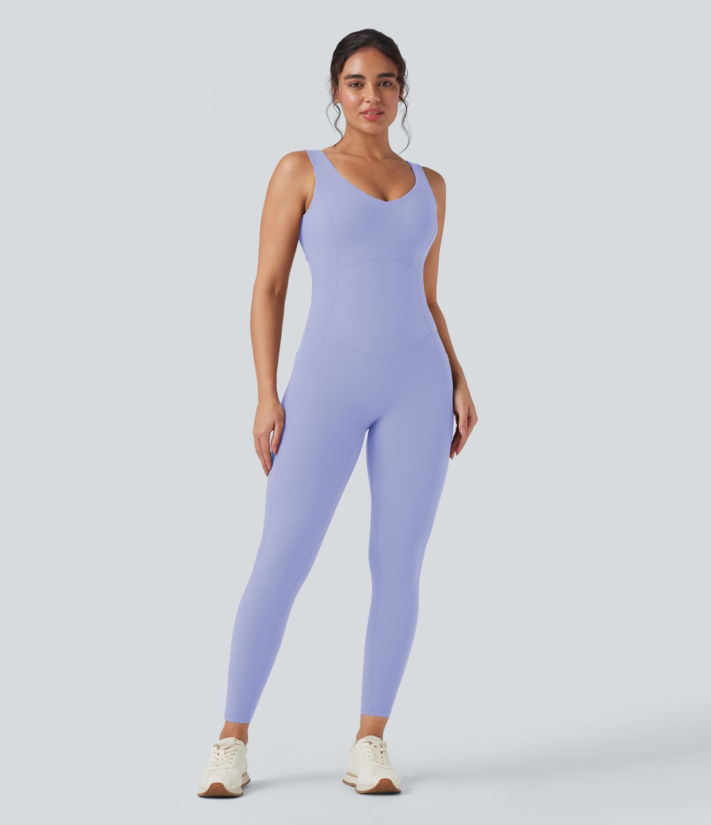 Combinaison d'entraînement Halara UltraSculpt™ col V effet push-up avec poches Combinaison d'entraînement Halara UltraSculpt™ col V effet push-up avec poches