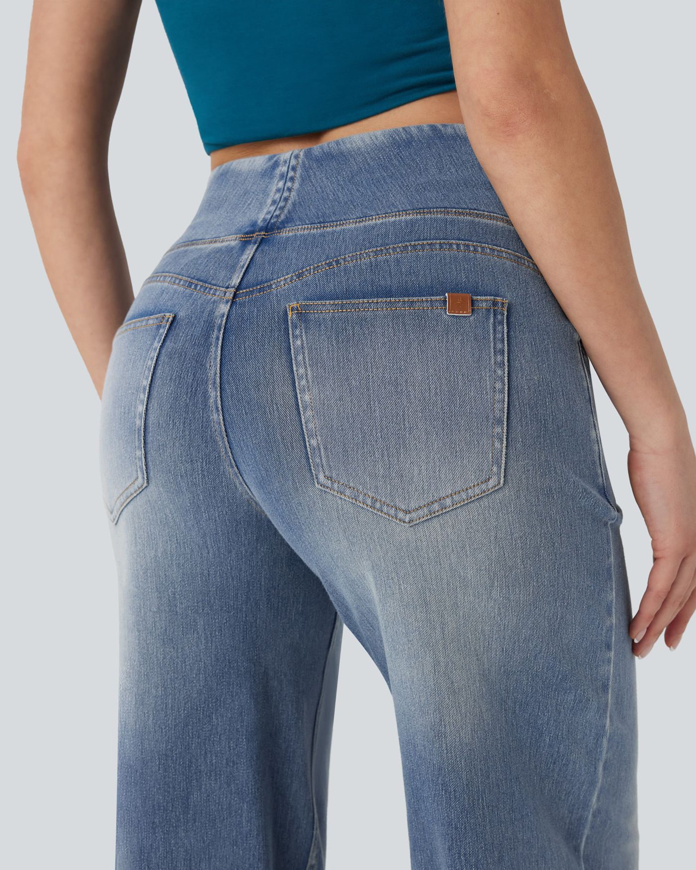 Stretchy, Flattering Waistband