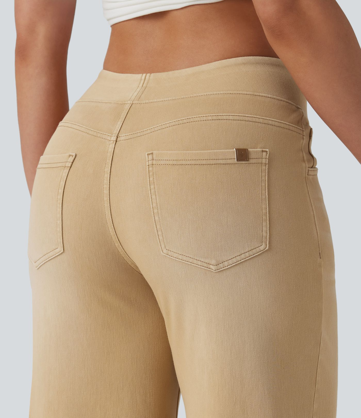 Halara Flex™ jean décontracté taille haute à jambe large, effet délavé coloré, avec poches